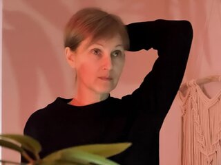 Free Naked ParisJohnnes